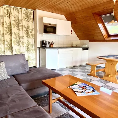 Cili's Balaton Apartament Vonyarcvashegy