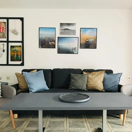 Cili's Balaton Apartment *